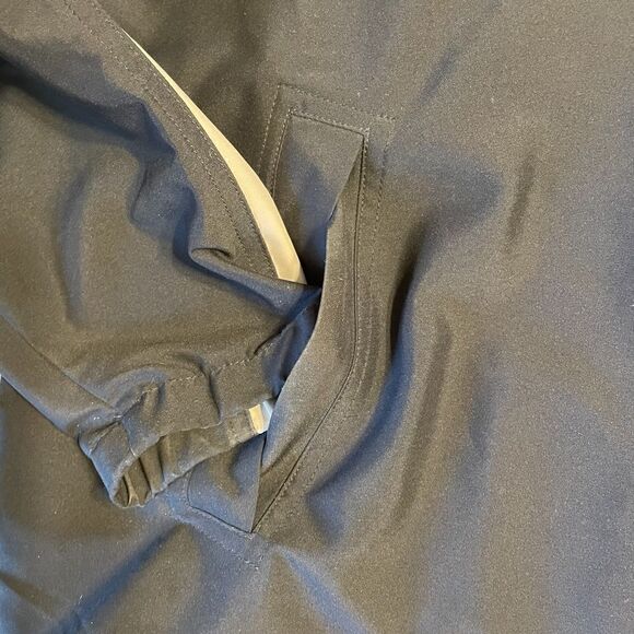 Black and Beige Cutter and Buck Golf Zip up Jacket - Picture 6 of 10